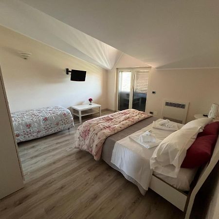 Le Gatte Bed and Breakfast Έμπολι Εξωτερικό φωτογραφία