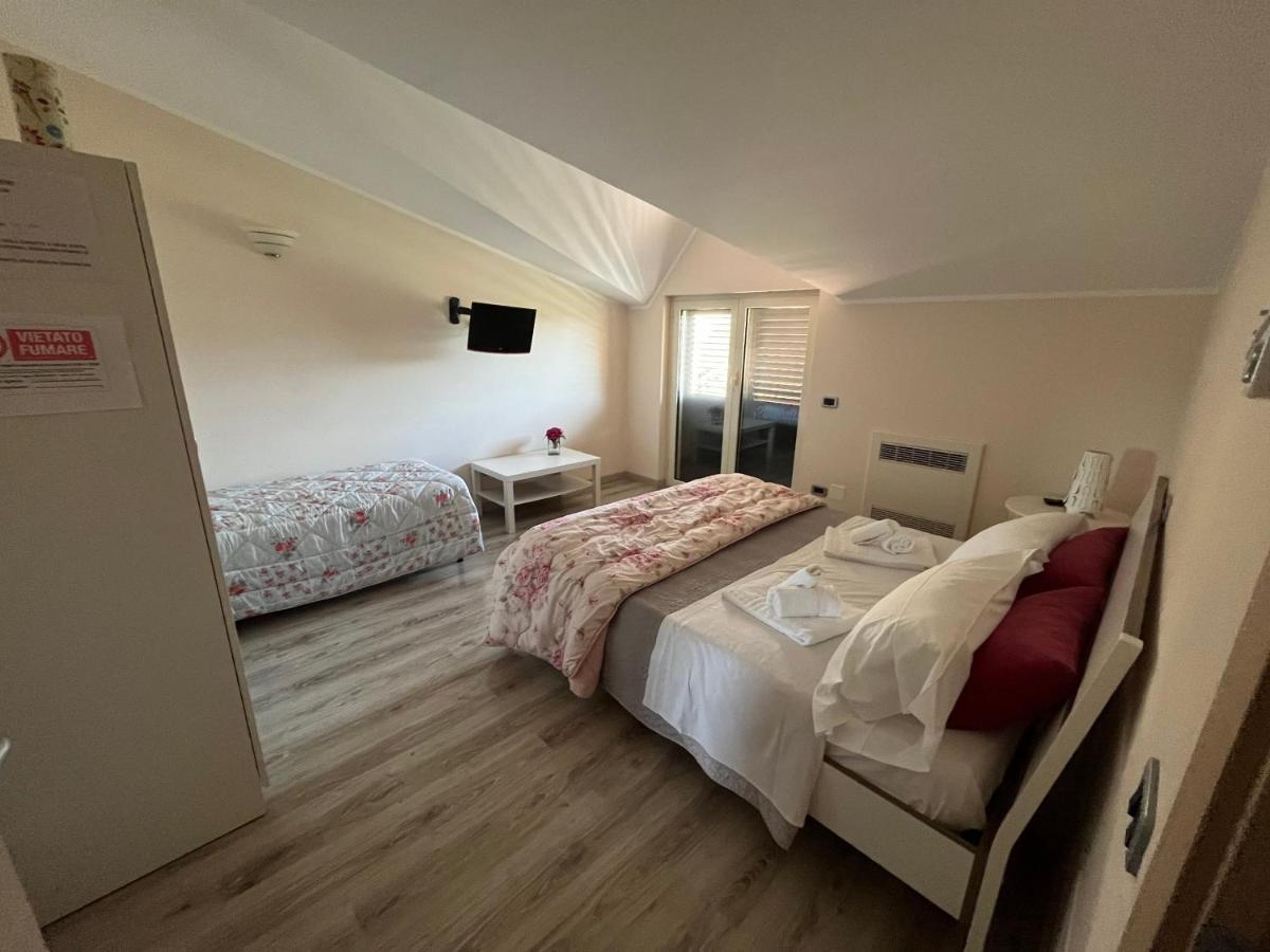 Le Gatte Bed and Breakfast Έμπολι Εξωτερικό φωτογραφία